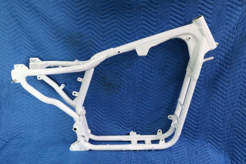 スポーツスターのフレームをパウダーコート